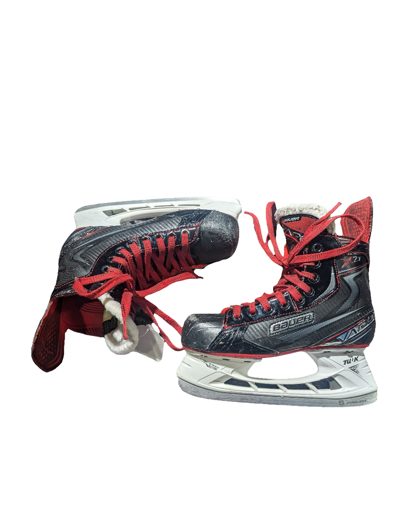 Load image into Gallery viewer, Used Bauer Vapor Black/Red x2.7 Hockey Skates
