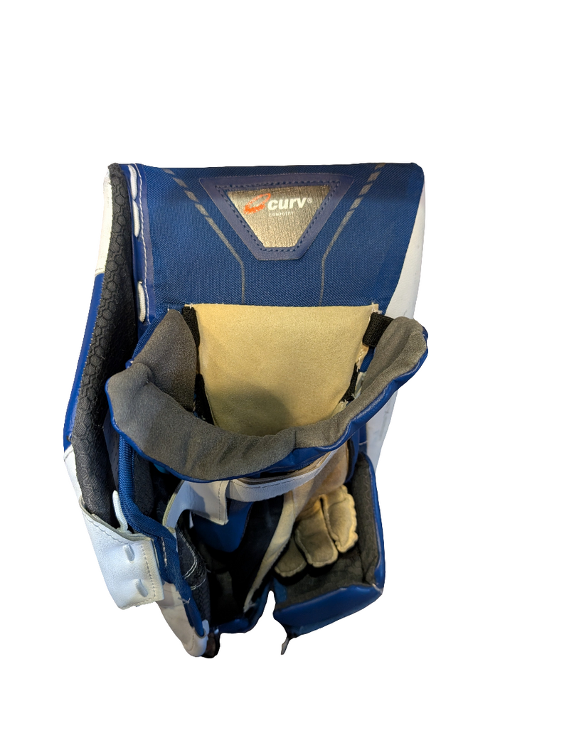 Load image into Gallery viewer, Used Regular Bauer Vapor 3X Intermediate Hockey Goalie Blocker
