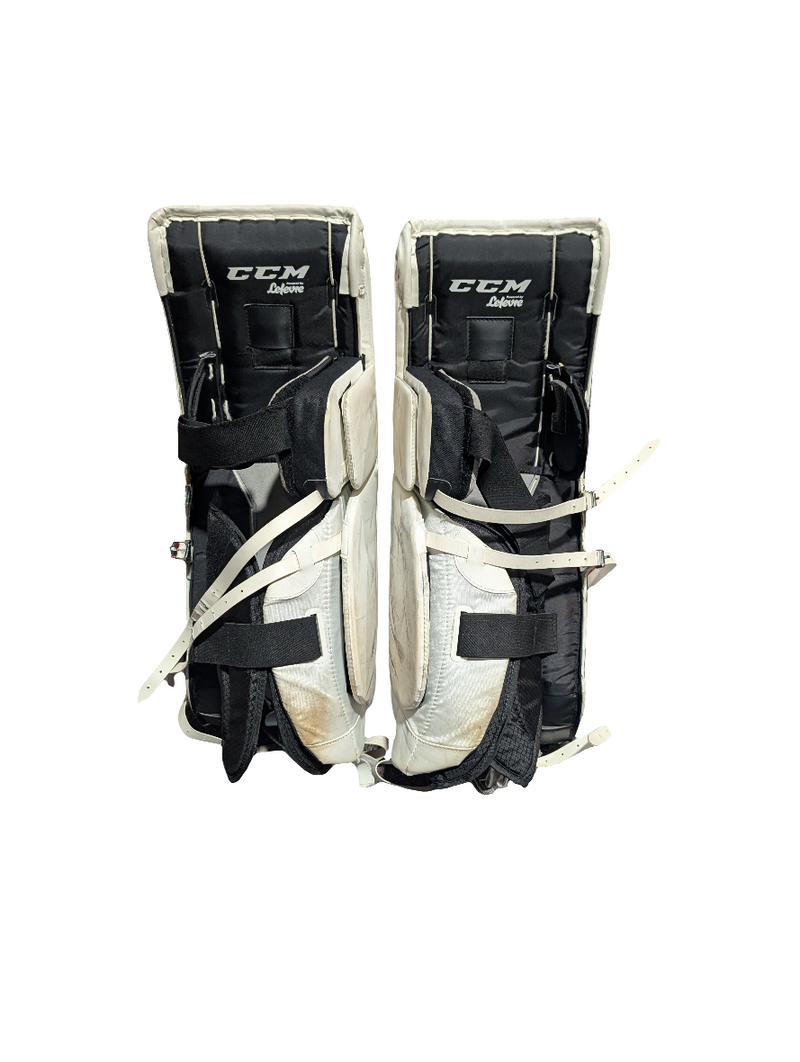 Load image into Gallery viewer, Used CCM E-Flex E3.9 30+1&quot; Intermediate Goalie Leg Pads
