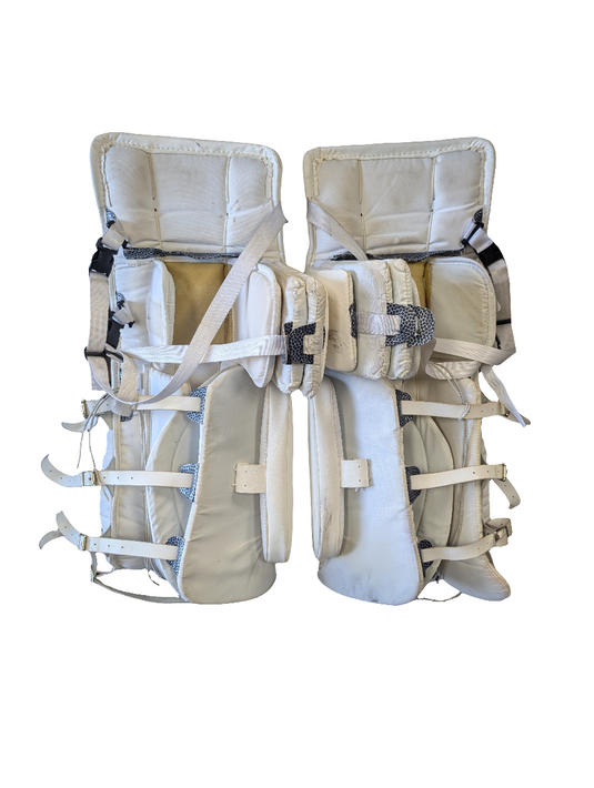 Used Simmons Ultra Light 5 32+2" Senior Hockey Goalie Pads