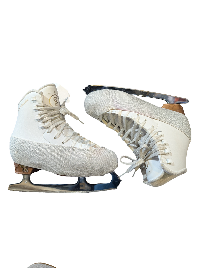 Load image into Gallery viewer, Used Risport Scott Hamilton 235mm Ladies Figure Skates
