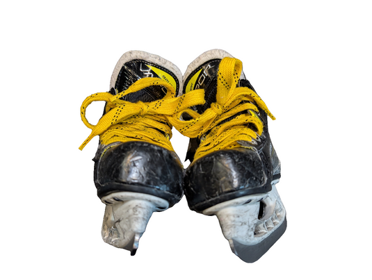 Used Bauer Vapor 3X Youth Size 12D Hockey Skates