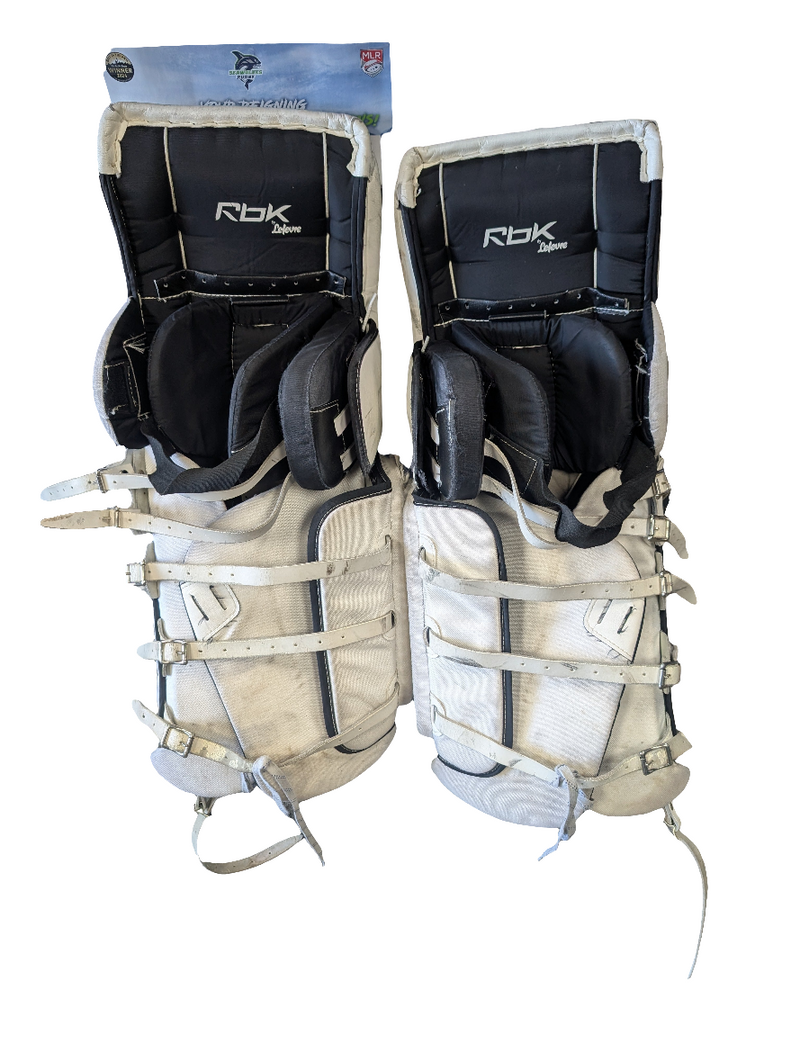 Load image into Gallery viewer, Used Reebok Premier II 34+1&quot; Senior Hockey Goalie Pads

