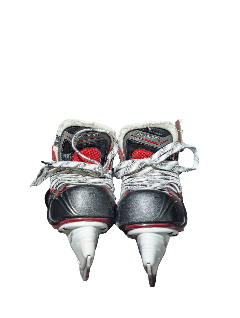 Load image into Gallery viewer, Used Bauer Vapor X500 Size 4D Junior Hockey Skates
