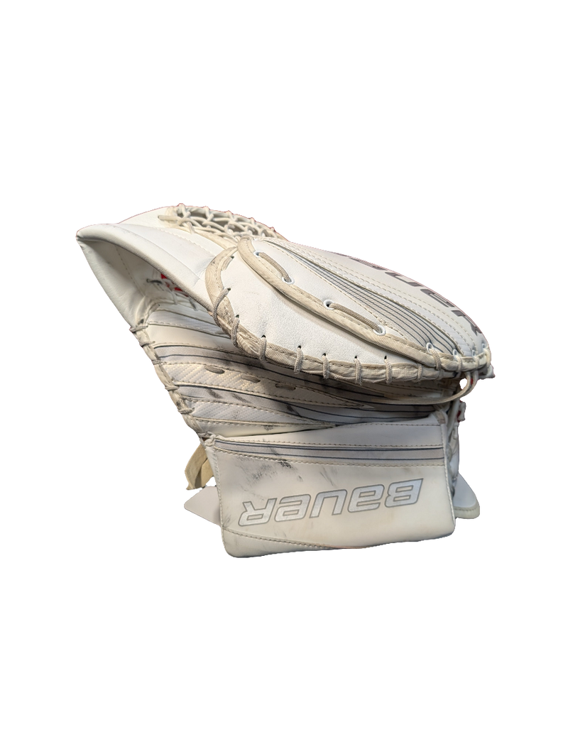 Load image into Gallery viewer, Used Bauer Rx8 Limited edition White Sr Goalie Glove Reg
