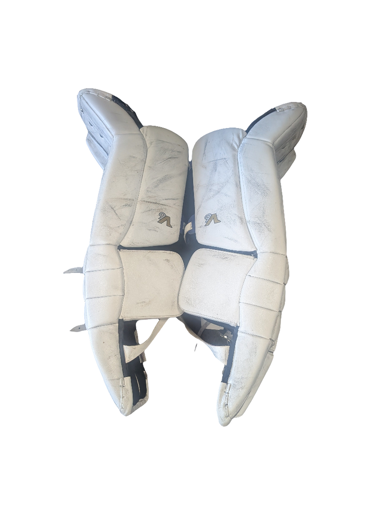 Load image into Gallery viewer, Used Vaughn Velocity V6 1000I Pro 30+2&quot; INT. Hockey Goalie Pads

