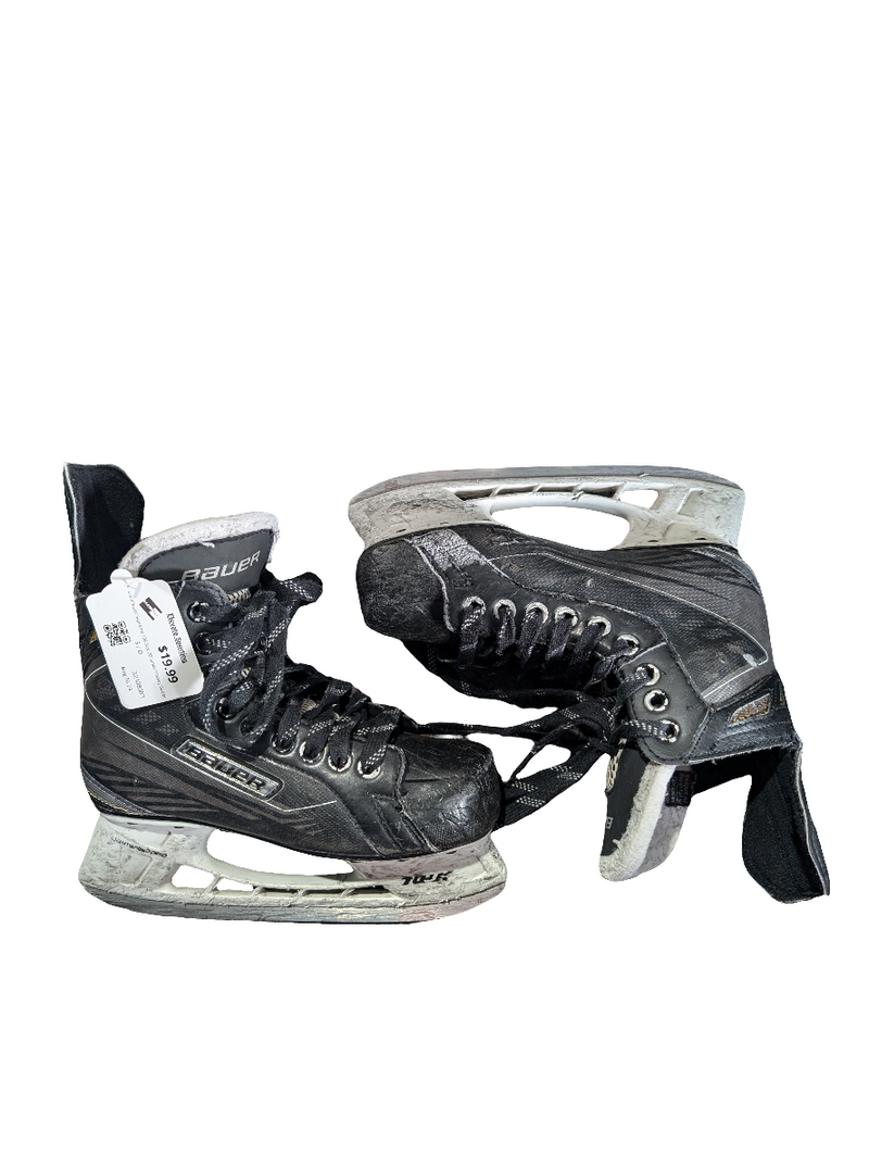 Load image into Gallery viewer, Used Bauer Supreme 150 Size 3D Junior Hockey Skates
