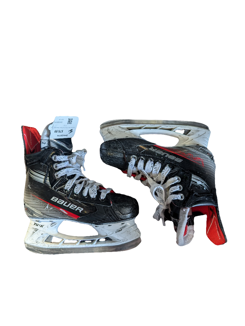 Load image into Gallery viewer, Used Bauer Vapor X LTX Pro+ Size 2D Junior Hockey Skates
