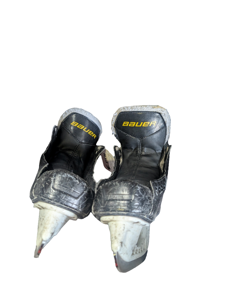 Load image into Gallery viewer, Used Bauer Supreme S140 Junior Size 1D Hockey Skates
