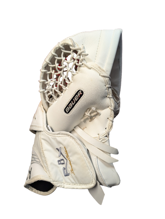Used Bauer Rx8 Limited edition White Sr Goalie Glove Reg