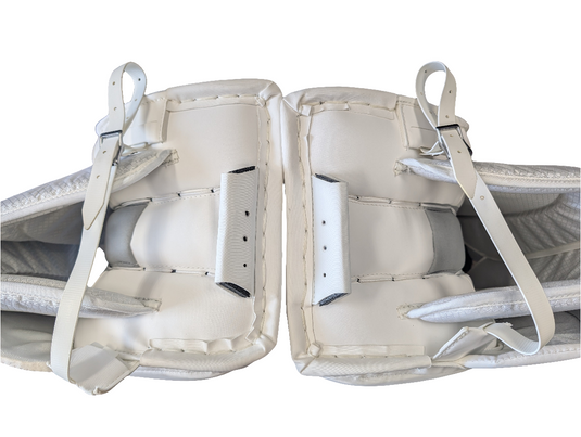 Slightly Used CCM E-Flex E3.9 Intermediate 31+1" Hockey Goalie Leg Pads