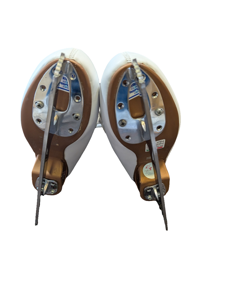 Load image into Gallery viewer, Used Risport Scott Hamilton 235mm Ladies Figure Skates
