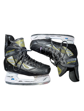 Used True Catalyst 5 Senior Size 7 Regular Hockey Skates