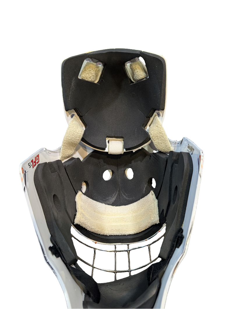 Load image into Gallery viewer, Used CCM GFL1.5 Senior Hockey Goalie Helmet
