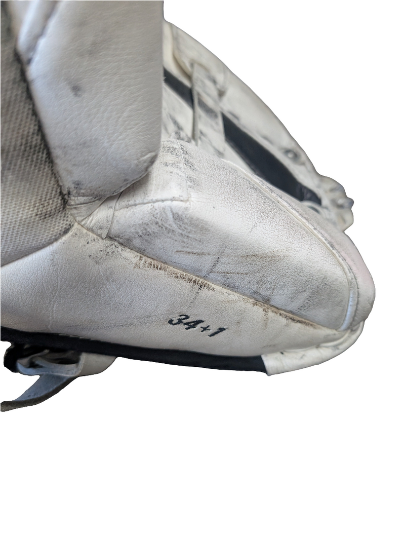 Load image into Gallery viewer, Used Reebok Premier II 34+1&quot; Senior Hockey Goalie Pads
