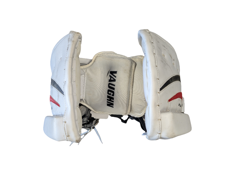 Load image into Gallery viewer, Used Vaughn Ventus LT68 28+2&quot; Junior Hockey Goalie Pads
