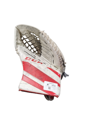 Used CCM E3.5 Jr. Hockey Goalie Glove