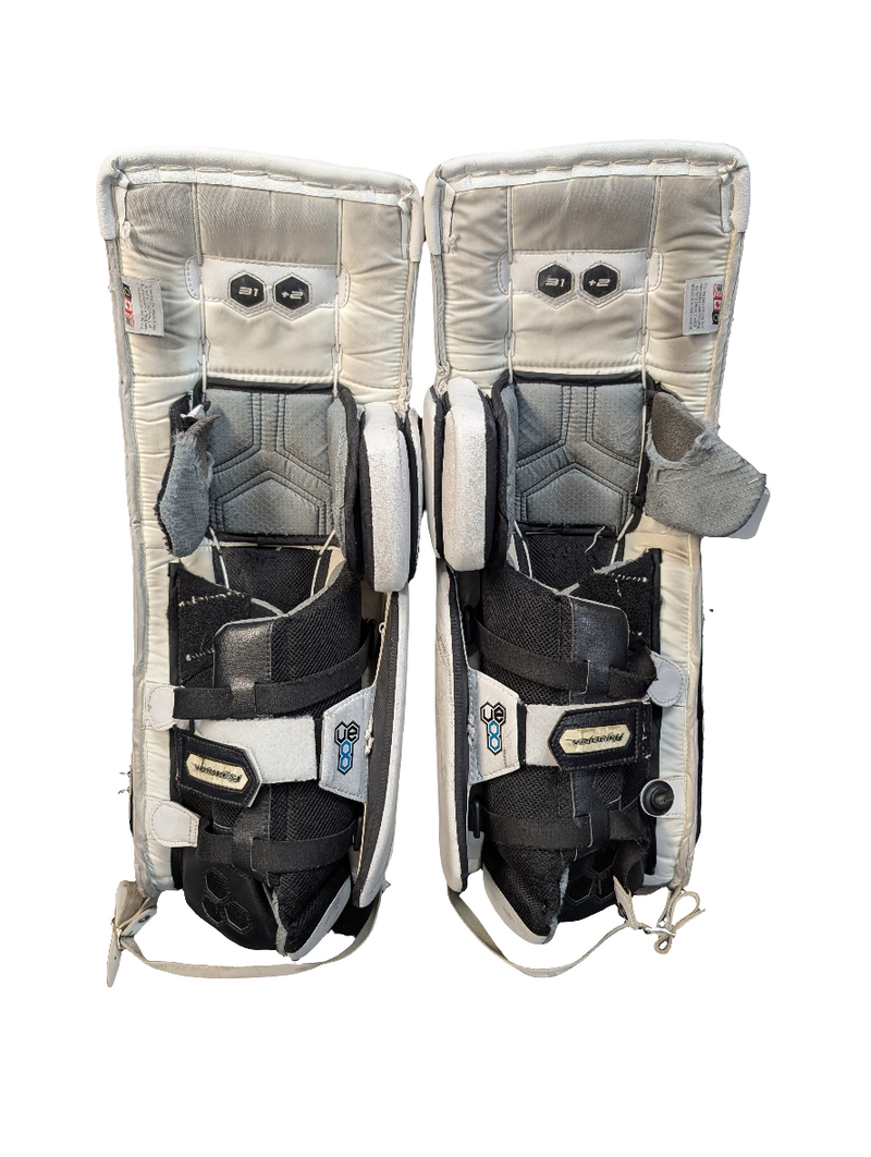 Load image into Gallery viewer, Used Vaughn Velocity VE8 31+2&quot; Intermediate Hockey Goalie Leg Pads
