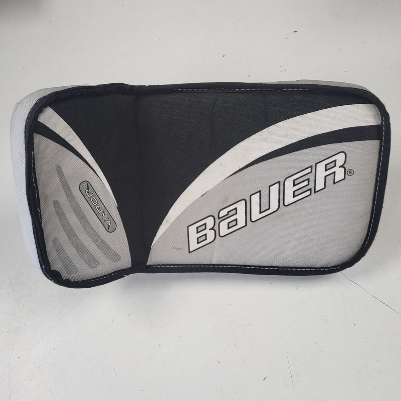 Load image into Gallery viewer, Used Bauer Vapor Goalie Blocker
