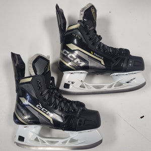 Used CCM Tacks AS 570 Hockey Skates - Size: 4.5