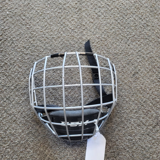 Used CCM SM-15 Hockey Cage Small