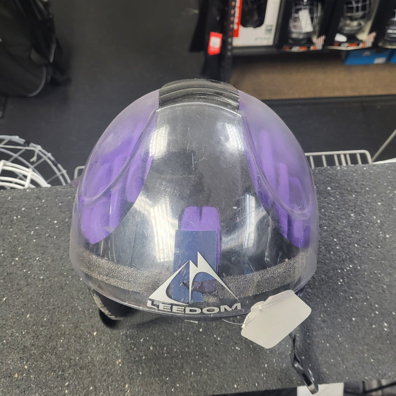 Load image into Gallery viewer, Used Leedom Size Small Ski Helmet
