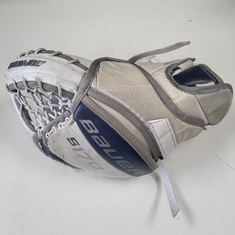 Load image into Gallery viewer, Used Bauer Supreme S170 Goalie Catch Hockey Glove
