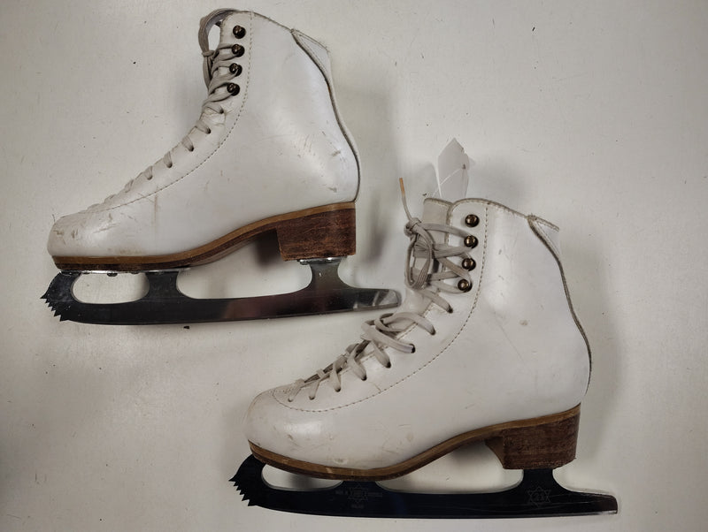Load image into Gallery viewer, Used Jackson Misc Figure Skates Size 3.5
