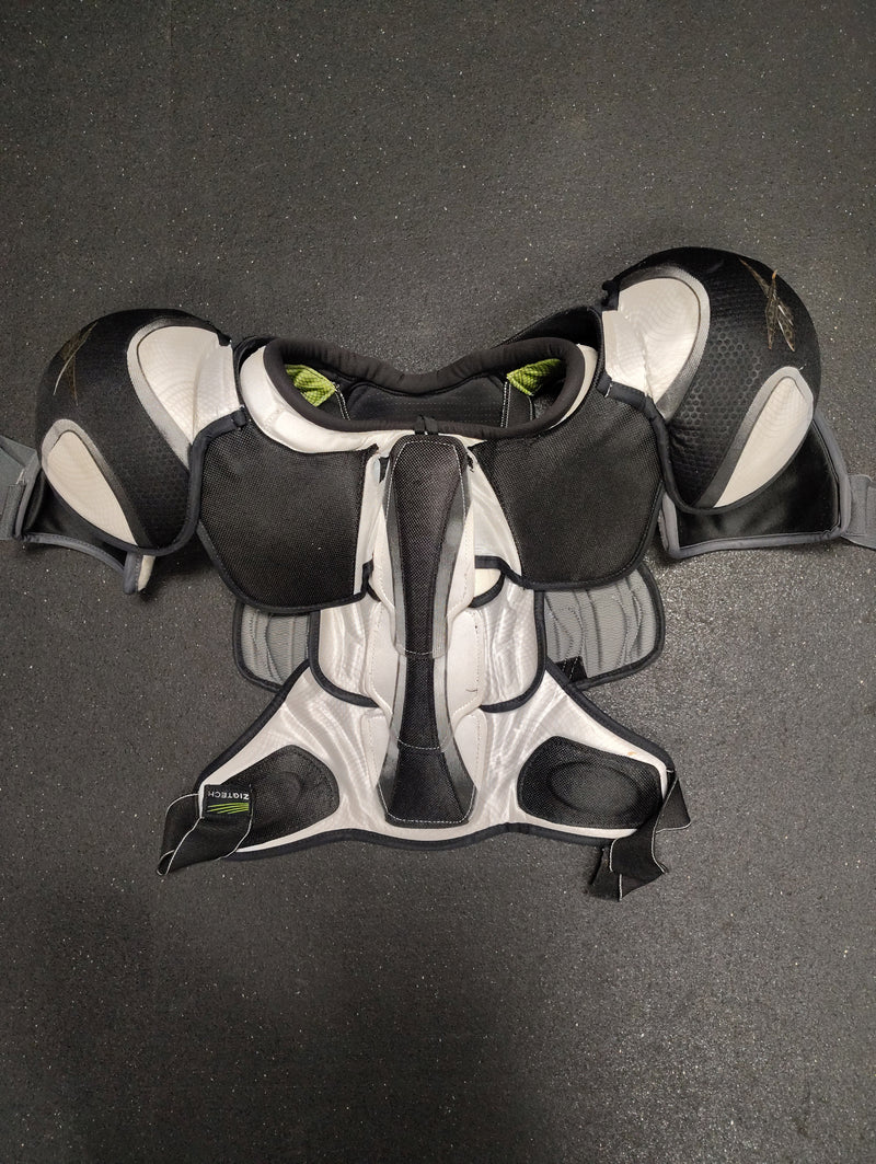 Load image into Gallery viewer, Used Reebok 11K KFS Hockey Shoulder Pads - Size: Sr Large

