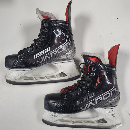 Used Bauer Vapor X3.7 Hockey Skates - Size: 5.5EE