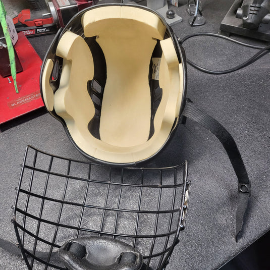 Used Bauer HH1000 Hockey Helmet Large