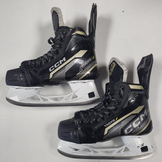 Used CCM Tacks AS 570 Hockey Skates - Size: 4.5