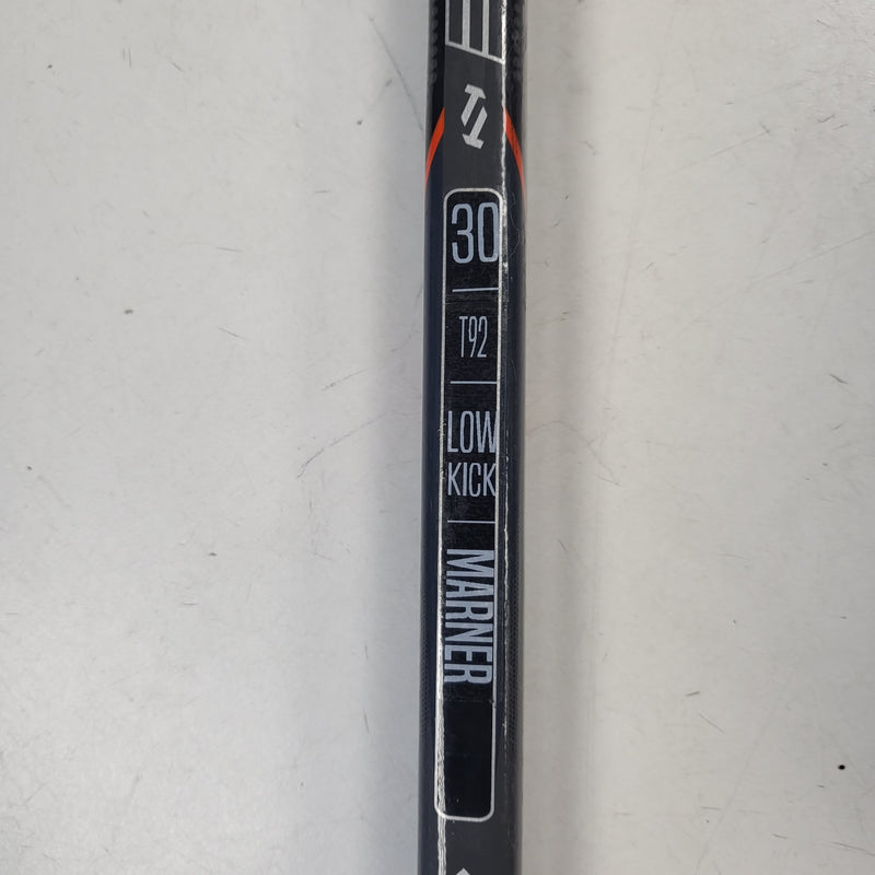 Load image into Gallery viewer, Slightly Used True Hzrdus 3x4 Junior Hockey Stick Right/ T92/ 30Flex
