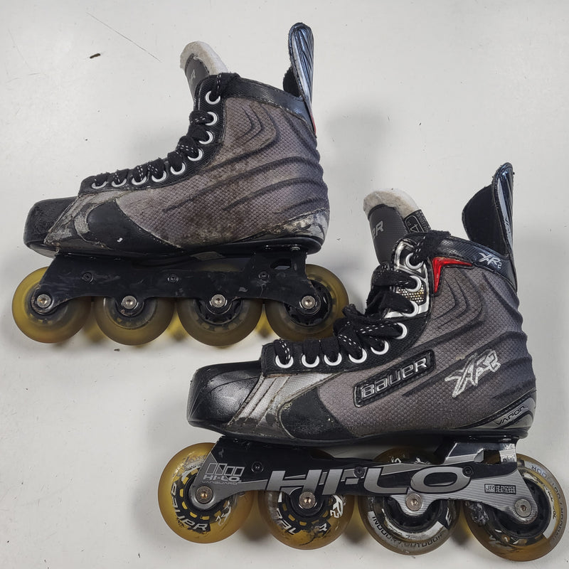 Load image into Gallery viewer, Used Bauer Vapor XR2 Inline Skates - Size: 4R
