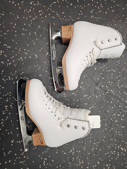 Slightly Used Jackson Ultima Evo Figure Skates, JR 2