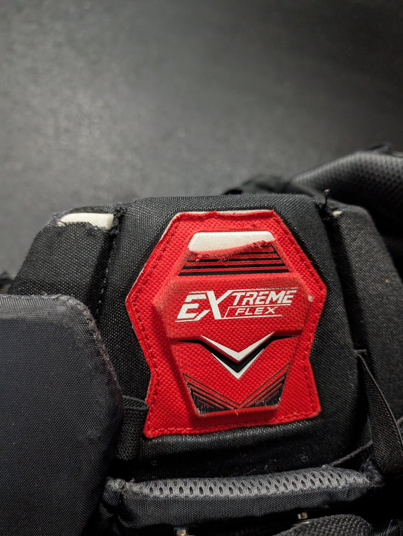 Load image into Gallery viewer, Used CCM E2.9 Int. Small Hockey Goalie Pants
