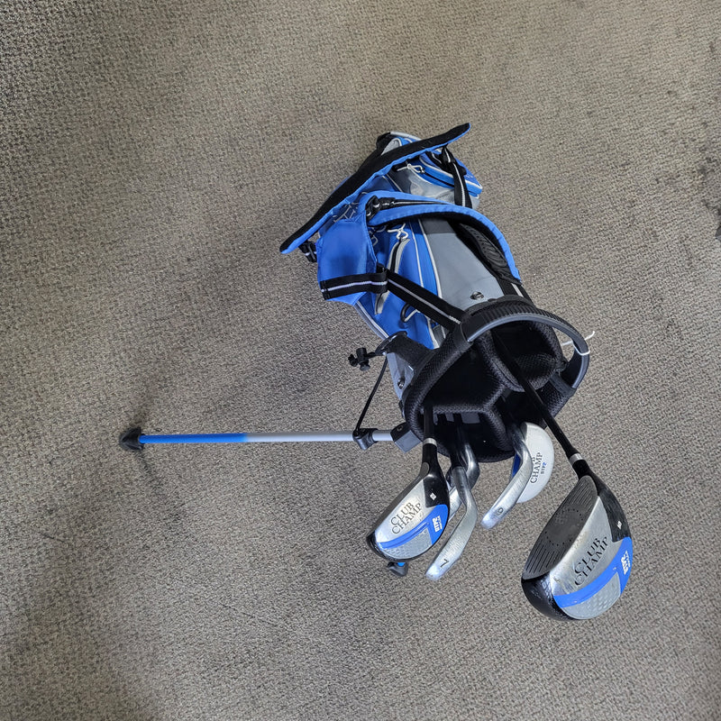 Load image into Gallery viewer, *Lightly Used* Club Champ 27" Jr. Bag /w Putter, Driver, Hybrid, S, 7, 9
