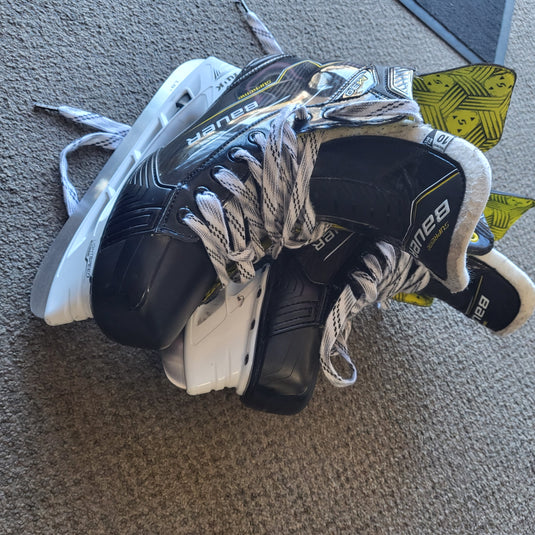 Slightly Used Bauer Supreme M30 Size (10/EE) Hockey Skates