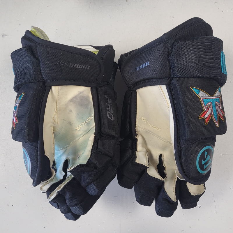 Load image into Gallery viewer, Used Warrior Alpha Tacoma Rockets Hockey Glove - Size: 13"
