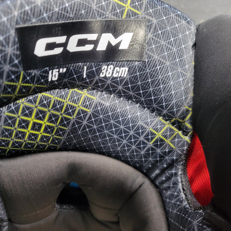 Load image into Gallery viewer, Slightly Used CCM XF Pro W Pro FlexThumb Hockey Gloves 15"
