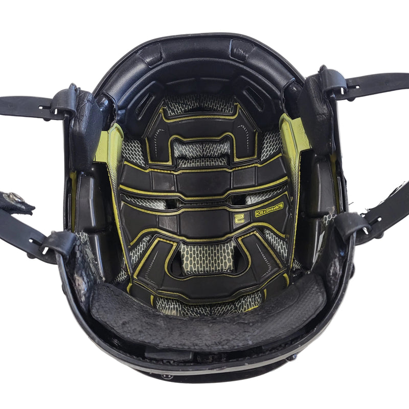 Load image into Gallery viewer, Bauer Reakt 100 Used Hockey Helmet Black Medium
