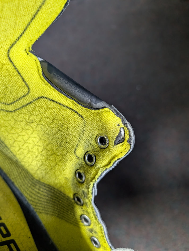 Load image into Gallery viewer, Used Bauer Supreme 3S Size 4.5 Fit 1 Intermediate Hockey Skates
