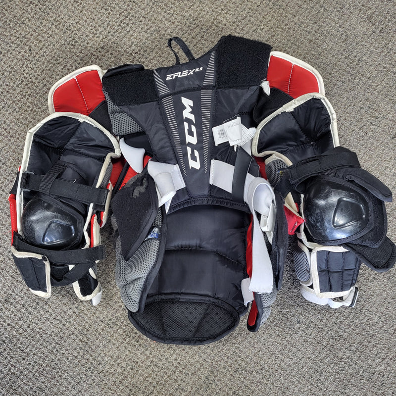 Load image into Gallery viewer, Used CCM EFLEX 5.5 Hockey Goalie Chest Protector
