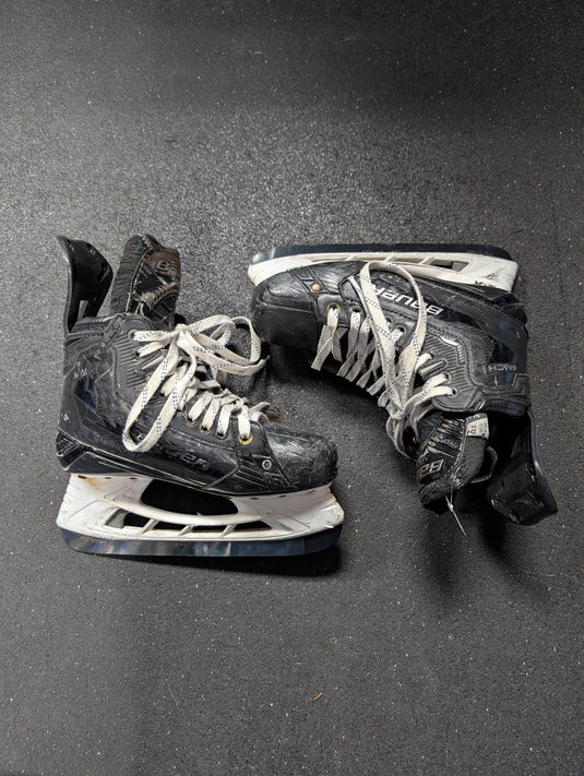 Used Bauer Supreme Mach Size 6.5 Fit 3 Hockey Skates