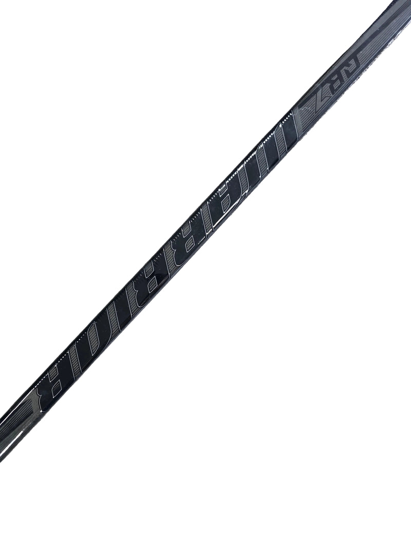 Load image into Gallery viewer, Warrior Covert QR7 T Senior Hockey Stick
