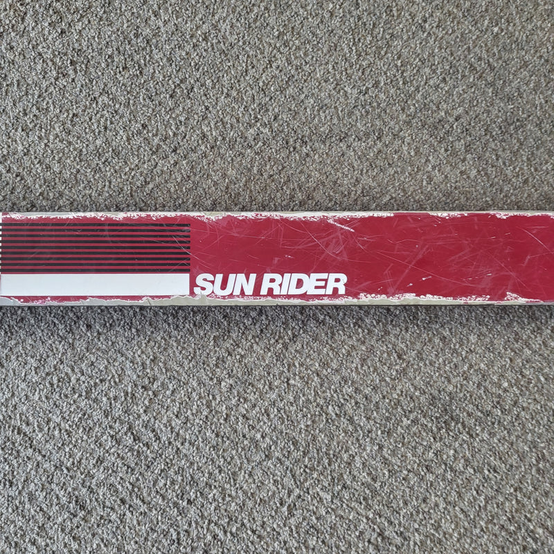 Load image into Gallery viewer, Used Kazama Sun Rider Skis With S337 Salomon Bindings
