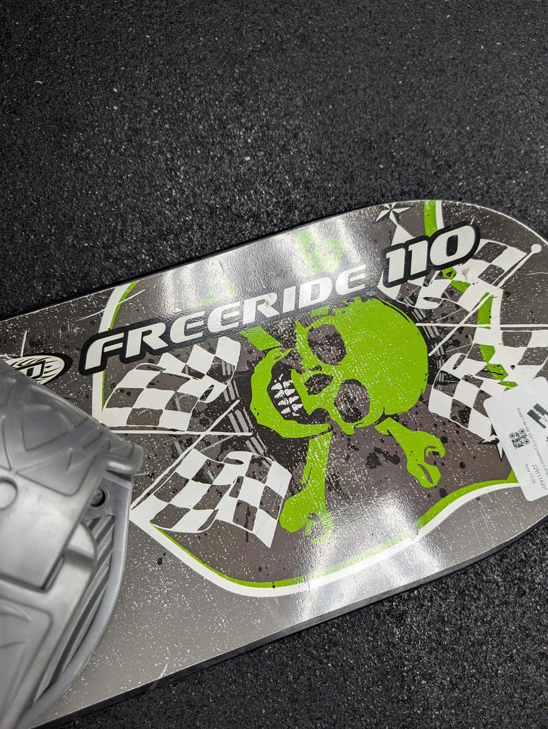 Load image into Gallery viewer, Used Freeride ESP 110 Snowboard W/Bindings
