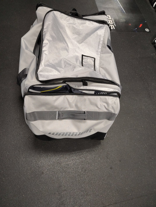 Slightly Used Warrior Q20 Cargo Hockey Bag 32"