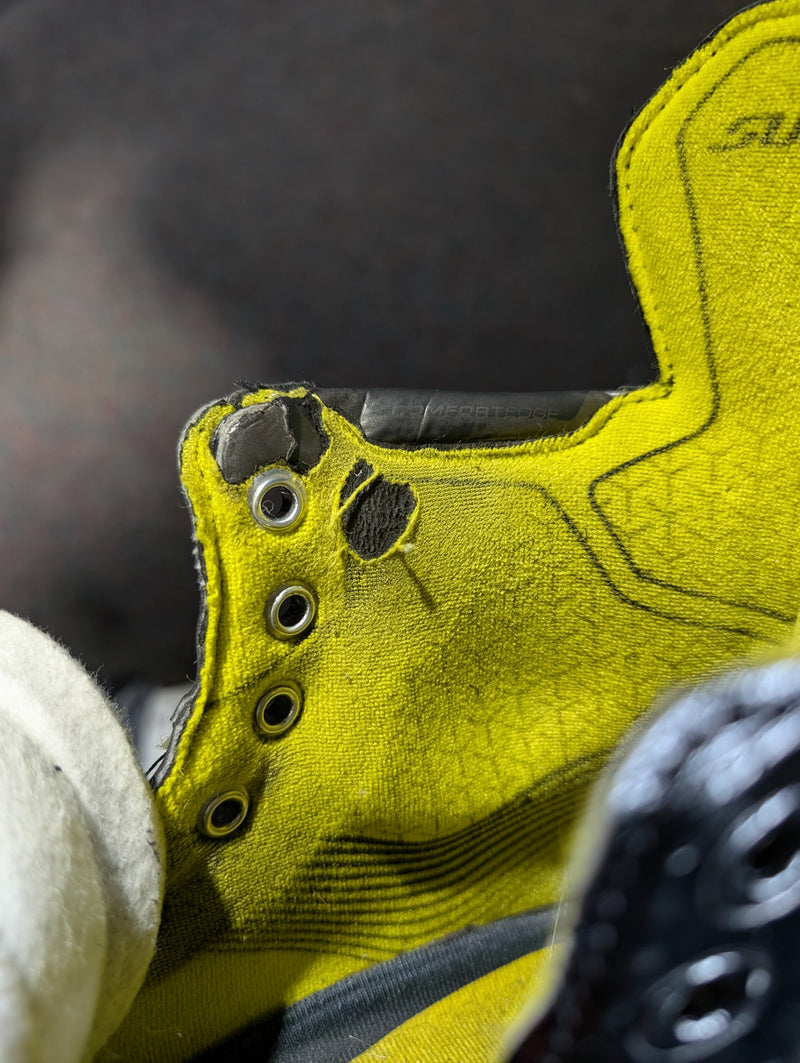 Load image into Gallery viewer, Used Bauer Supreme 3S Size 4.5 Fit 1 Intermediate Hockey Skates
