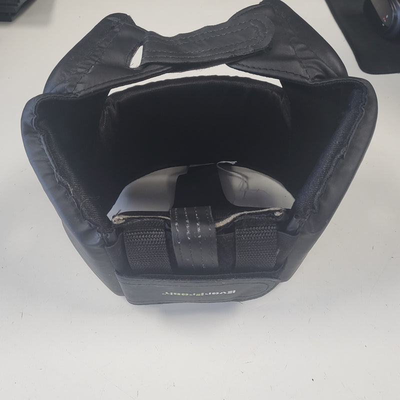 Load image into Gallery viewer, Used Everlast Boxing Head Gear
